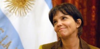 «Este gobierno nos ha endeudado para financiar la fuga del 10% de la población», afirmó Marcó del Pont