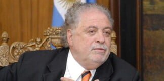 Para Ginés González García, Hay necesidad de trabajar juntos «para salir de este caos trágico»