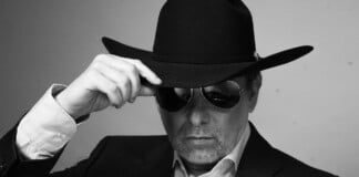 Calamaro y un homenaje a Jimi Hendrix en La Hora de los Magos