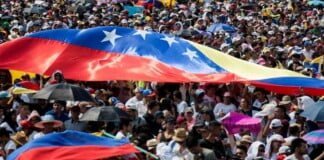 Crisis en Venezuela: «El objetivo de la oposición es quebrar la democracia a través de la violencia»