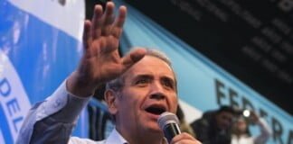 El pacto social estará en línea «con no quitarle derechos» a la sociedad