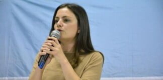 «Empresarios marchan con trabajadoras y trabajadores: Macri lo hizo», afirma Vanesa Siley