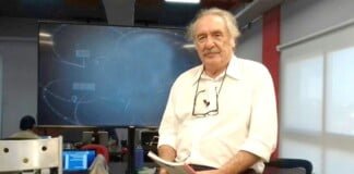 «El eje de campaña es decepción versus miedo»