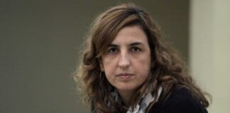 «No se puede gastar más en veredas que en mejorar las escuelas»