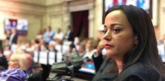 Alberto F. tiene la virtud de combinar diálogo con «convicciones firmes»