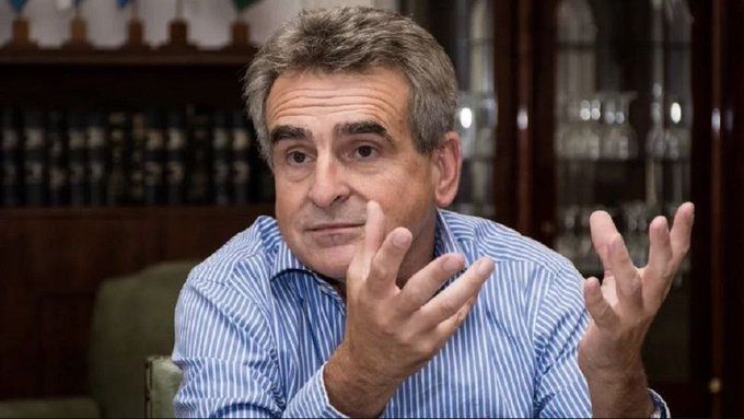 Rossi aseguro que Bullrich no sabe nada de economía