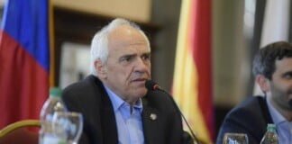 Ernesto Samper: «En Bolivia hubo un golpe militar clásico»