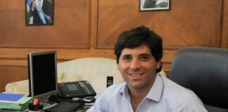 Emilio Monzó, con vocación de volver a un centro de diálogo y consensos
