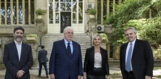 Instituto Malbrán celebra visita y apoyo de Alberto Fernández