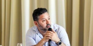 Gustavo Menéndez advierte: «No ayudará una apertura indiscriminada»