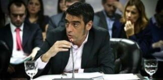 Rodolfo Tailhade: Casal «no puede estar un minuto más al frente de la procuración general»