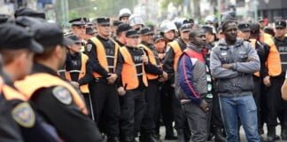 La persecución a vendedores ambulantes: Más de 7.000 detenidos en 3 años