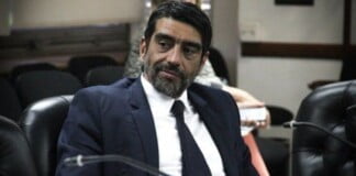Tailhade apuntó contra Adorni y sostuvo que utilizó de manera inapropiada los recursos públicos
