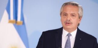 Alberto Fernández anunció nueve días de confinamiento total