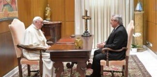 Alberto Fernández fue recibido por el Papa
