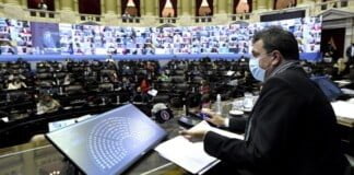 Diputados debate el proyecto para postergar las elecciones