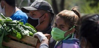 Verdurazo en el obelisco contra el lockout de la mesa de enlace