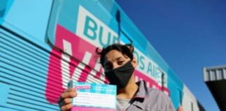 En la provincia de Buenos Aires ya hay vacuna libre para mayores de 35