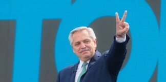 Alberto Fernández llamó a trabajar para que “la Argentina se ponga de pie de una vez y para siempre»