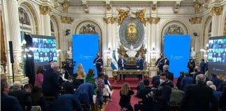 El Presidente tomó juramento a Jorge Taiana y a Juan Zabaleta