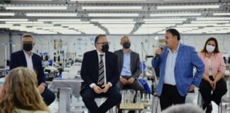 Quintela y Kulfas inauguraron una planta textil en La Rioja