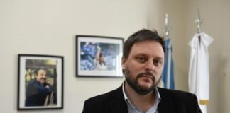 Santoro le contestó a Milei: «de la intolerancia se va muy rápido al autoritarismo»