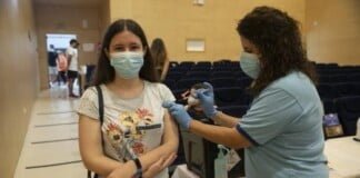Córdoba comenzará a vacunar a la población adolescente sin factores de riesgo