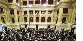 Diputados evalúan devolver el presupuesto a Comisión
