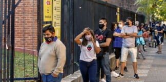 Tras la agresión al médico del Santojanni cuestionan que Larreta desmanteló los centros de testeos