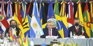 América, los americanos y las cumbres