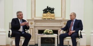 Alberto Fernández se reunió con Putin Alberto Fernández mantuvo hoy una reunión con su par de Rusia, Vladimir Putin.