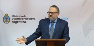 Kulfas anunció la creación de un fideicomiso «para subsidiar el precio de la harina»
