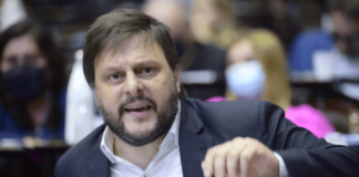 Santoro: «Voy a recorrer todos los barrios pero necesito que me ayude toda la militancia»