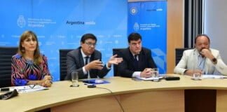 El Consejo del Salario Mínimo Vital y Móvil acordó un nuevo ingreso mínimo de 47.850 pesos en 4 tramos
