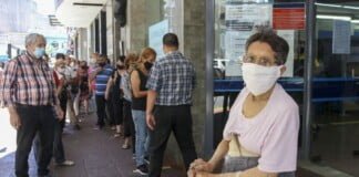 Las jubilaciones y pensiones se pagarán en dos tramos en abril Jubilaciones