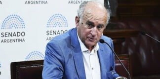 Parrilli promueve “todas las alternativas” para definir candidaturas