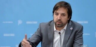 Kreplak dijo que hay «muchísimos casos de Covid-19» y pidió que no deje de usarse el barbijo