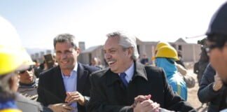 Alberto Fernández entregó viviendas en San Juan y dijo: “Queremos darle una mejor vida a los argentinos y las argentinas”