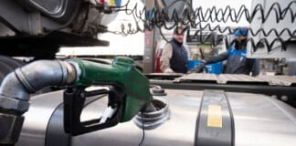 Estiman que aumentó un 300% el consumo de gasoil por parte de vehículos con patente extranjera