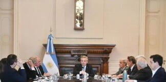 Juan Manzur: «Hay en construcción más de 122 mil viviendas a lo largo y ancho de toda la Argentina»