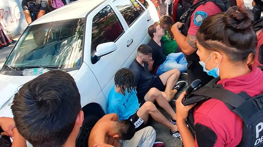 621d68164fd61_900 Violación grupal en Palermo
