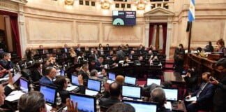 Pablo Yedlin: «La nueva ley de VIH es integral y se ocupa de los pacientes en su adultez»