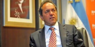 Daniel Scioli afirmó que la economía argentina «no tiene un problema estructural» sino «coyuntural» El precandidato presidencial Daniel Scioli