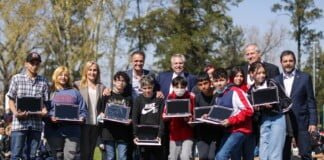 Conectar Igualdad: Alberto Fernández entregó más de 1000 netbooks a estudiantes