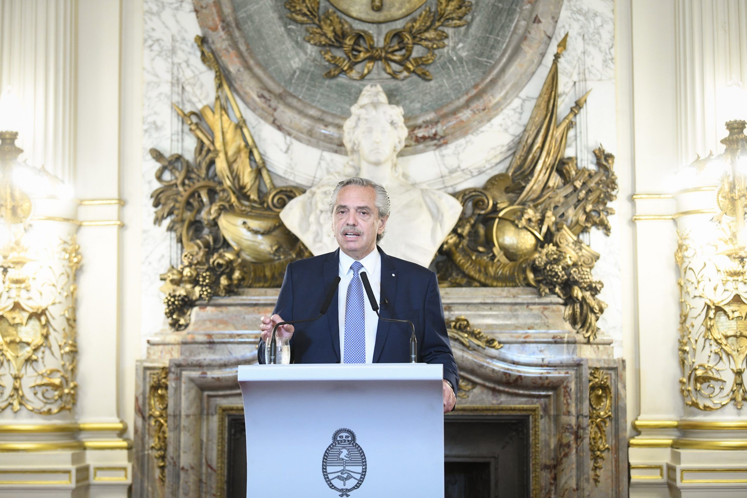 El Presidente pidió a Soria que investigue penalmente a la mafia de Lago Escondido