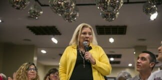 Carrió confirmó su precandidatura a presidenta
