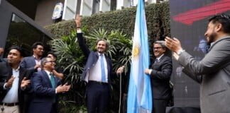 Cafiero reinauguró la Embajada en Bangladesh