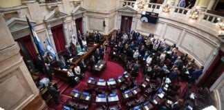 Legisladores del FdT conforman un nuevo bloque en el Senado