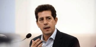 Wado De Pedro: «No tengo problemas en acompañar desde el lugar que me toque»