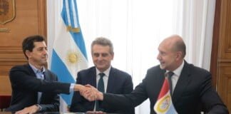Rossi y De Pedro firmaron acuerdo con Perotti